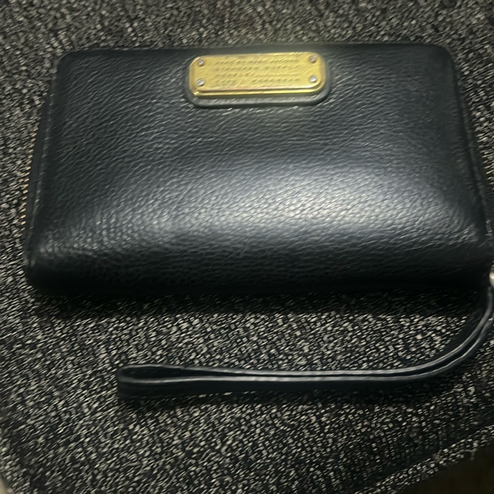 Marc by Marc jacobs zip around wallet